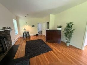 7 Saxon Wood Rd in White Plains, NY - Building Photo - Building Photo