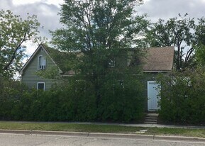 301 15th St NW in Bemidji, MN - Building Photo