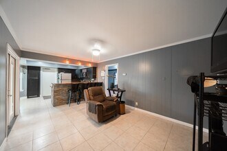 5610 Gillis Dr in San Antonio, TX - Building Photo - Building Photo
