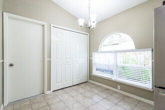 4202 Mendenwood Ln in Orlando, FL - Building Photo - Building Photo