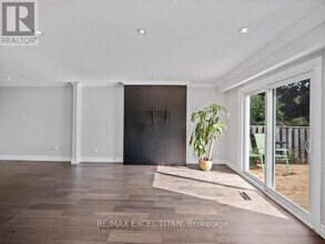 27 MacDougall Dr in Brampton, ON - Building Photo - Building Photo