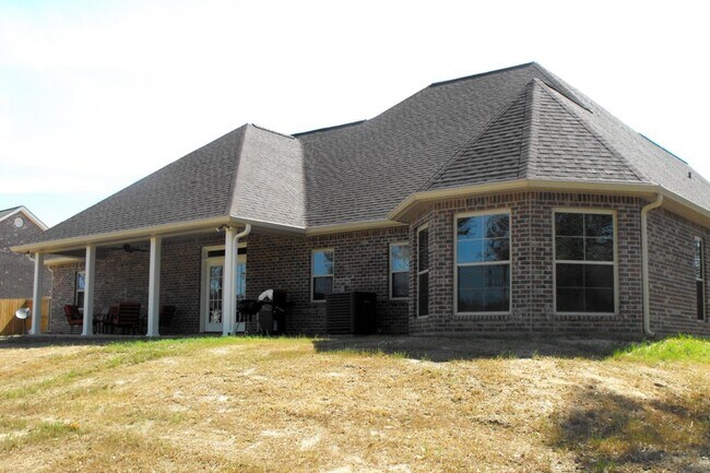 147 Smithbrook Rd in Leesville, LA - Building Photo - Building Photo
