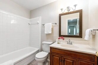 765 Stinchcomb Dr in Columbus, OH - Foto de edificio - Building Photo