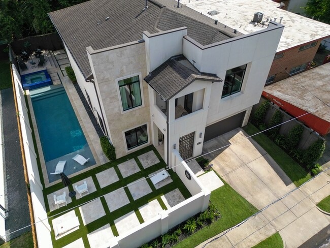 property at 1409 Indiana St