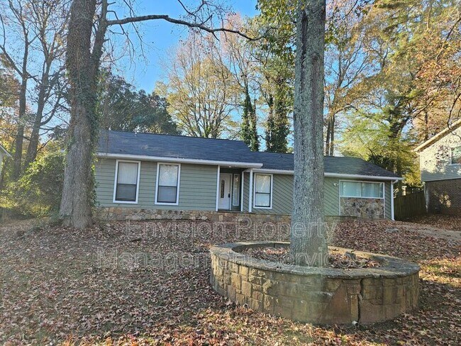 2987 Medina Dr in Jonesboro, GA - Building Photo - Building Photo