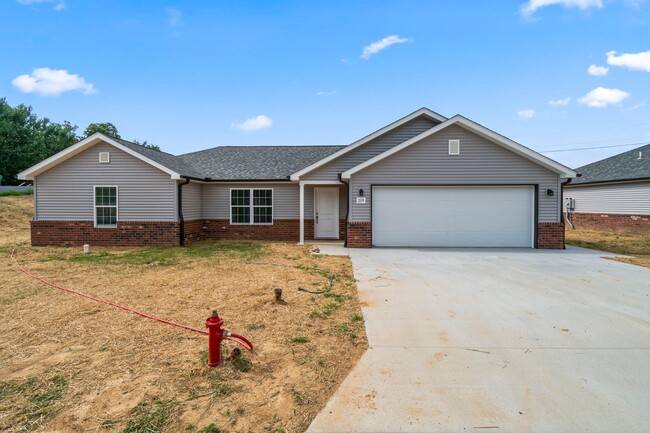 property at 219 Oak Grv Cir