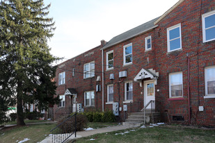 713-715 Irving St NE Apartments