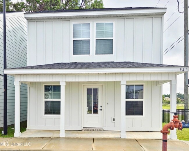 property at 941 Motsie Rd