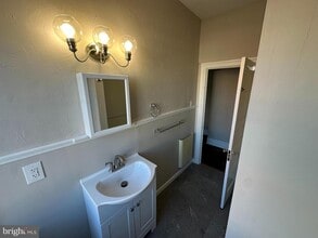 5 S 3rd St in Oxford, PA - Building Photo - Building Photo