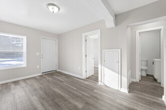 6735 Ford Ave in Warren, MI - Building Photo - Building Photo