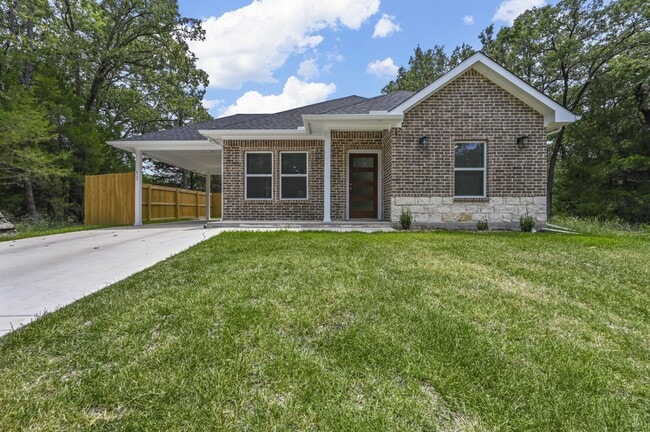 property at 6127 Tejas Dr