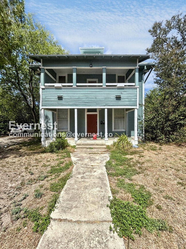 123 Yale Ave