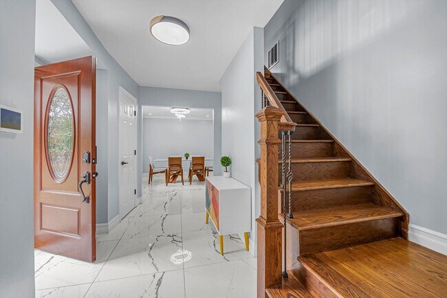 property at 66 Rockland Dr