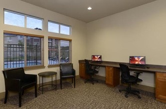 Copper Valley Apartments in Puyallup, WA - Building Photo - Building Photo