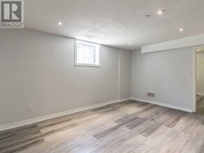 119 Fandango Dr in Brampton, ON - Building Photo - Building Photo