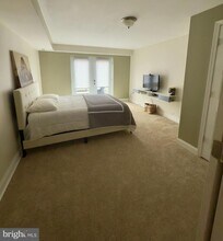 864 Crystal Rock Rd in Lusby, MD - Building Photo - Building Photo