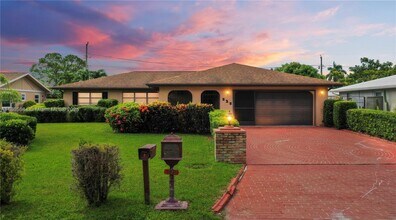 525 SE Brookside Terrace in Port St. Lucie, FL - Building Photo - Building Photo