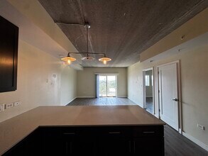 1323 W Morse Ave in Chicago, IL - Building Photo - Building Photo