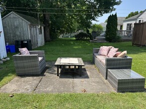 6 Frances Ave in Narragansett, RI - Building Photo - Building Photo