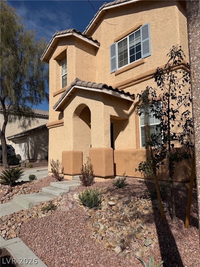 property at 2660 Heathrow St