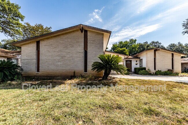 13006 El Marro St in San Antonio, TX - Building Photo - Building Photo