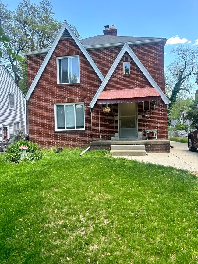 property at 2734 Gunckel Blvd