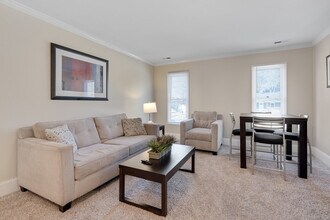 2128 S Roxboro St in Durham, NC - Building Photo - Building Photo