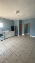 2014 Funston St in Hollywood, FL - Building Photo - Building Photo