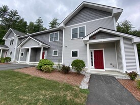 37 E Ridge Dr in Milford, NH - Building Photo