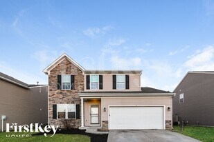 8305 Wheatfield Dr in Indianapolis, IN - Building Photo