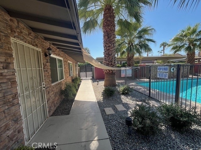 74402 Abronia Trail, Unit 5 in Palm Desert, CA - Building Photo - Building Photo