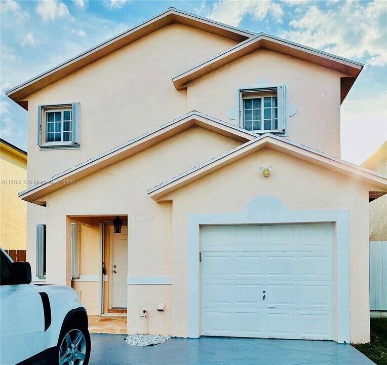 16148 SW 138th Pl in Miami, FL - Building Photo