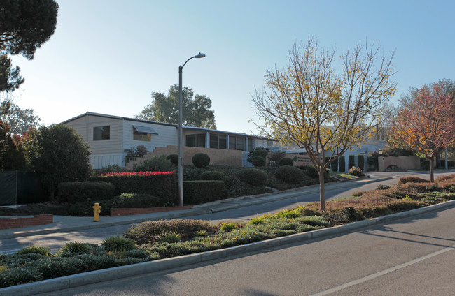 200 S Conejo School Rd in Thousand Oaks, CA - Building Photo - Building Photo