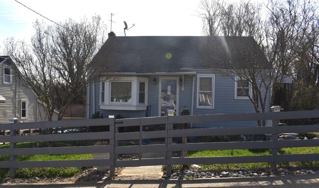 property at 416 Topeka Ave