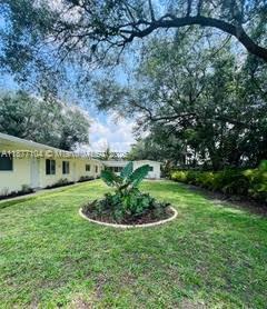 780 NE 122nd St in North Miami, FL - Building Photo - Building Photo