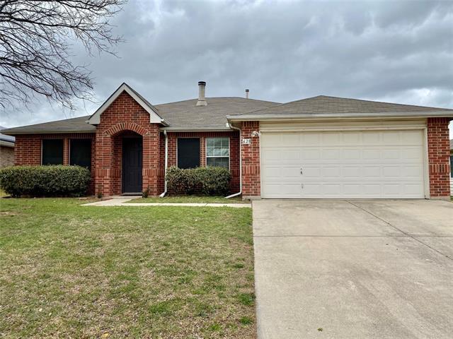 628 Partridge Dr in Saginaw, TX - Building Photo