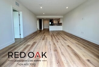 5801 Camerford Ave in Los Angeles, CA - Building Photo - Building Photo