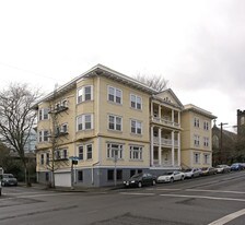 1810 NW Everett St Apartments