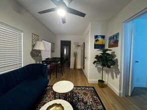 160 NW 60th St in Miami, FL - Building Photo - Building Photo