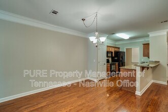 2310 Elliott Ave in Nashville, TN - Foto de edificio - Building Photo