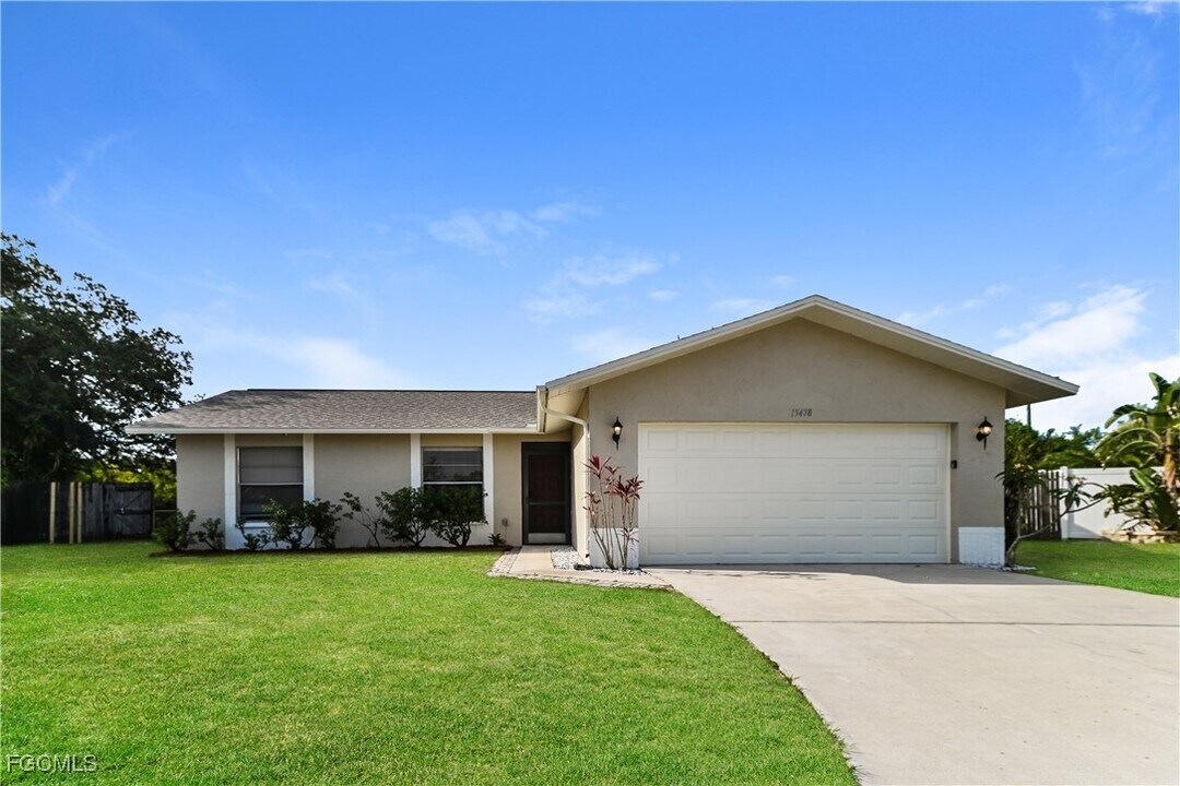 15478 Spring Line Ln in Ft. Myers, FL - Building Photo
