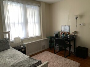 1999 Commonwealth Ave, Unit 25 in Boston, MA - Foto de edificio - Building Photo