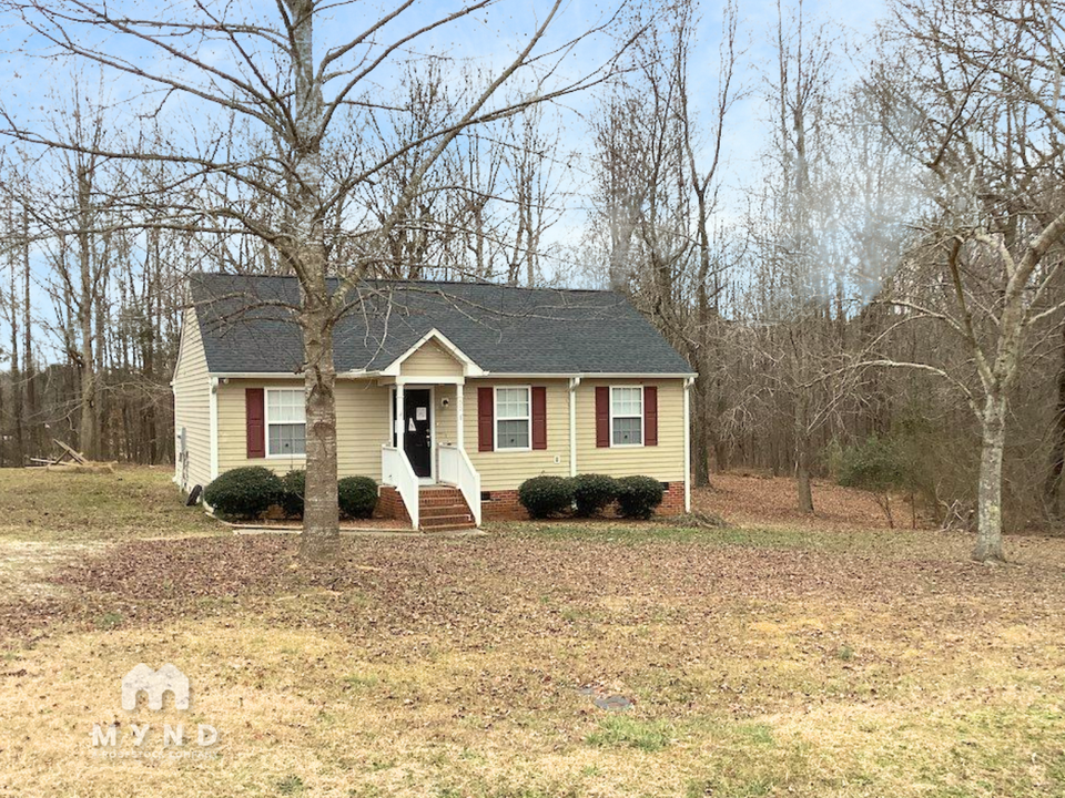 55 Appaloosa Ln in Zebulon, NC - Building Photo