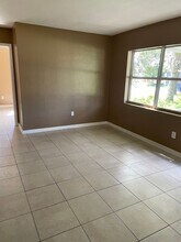 6021 Antrim St in New Port Richey, FL - Foto de edificio - Building Photo