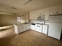 109 Shannon Cir in Del Rio, TX - Foto de edificio - Building Photo