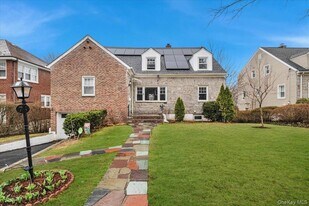 75 Oakland Ave in Tuckahoe, NY - Building Photo