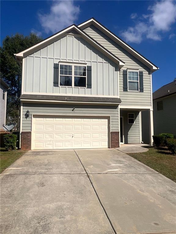 property at 586 Grenier Terrace NE