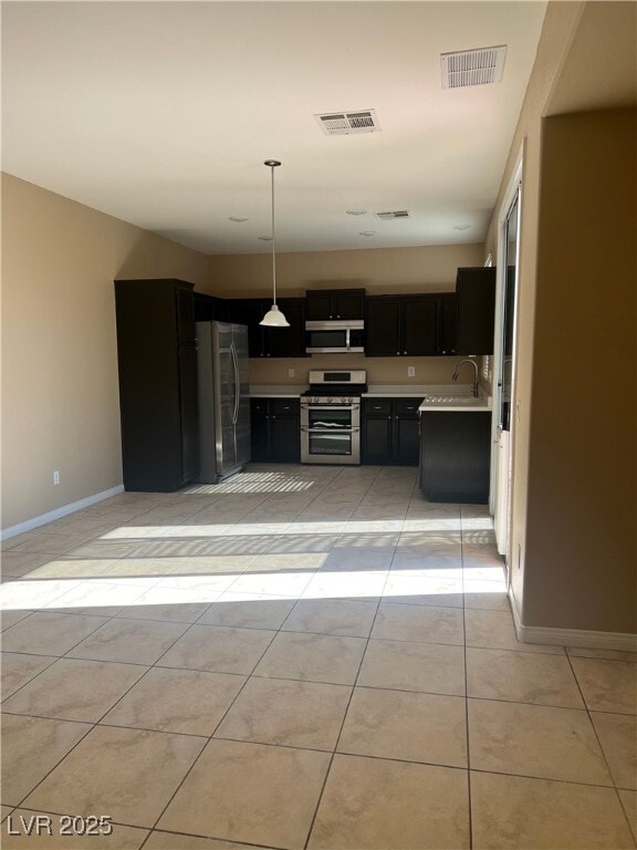 2640 Spruce Creek Dr in Las Vegas, NV - Building Photo - Building Photo