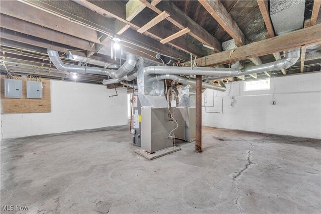 property at 4646 E 147th St