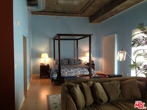 645 W 9th St-Unit -741 in Los Angeles, CA - Building Photo - Building Photo